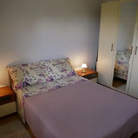 Aia Apartment