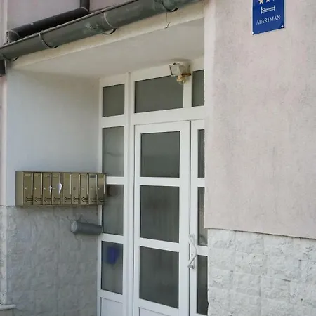 Aia